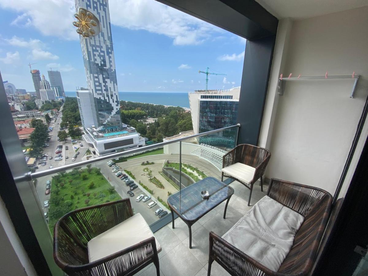 Apartment In Porta Batumi Tower Extérieur photo