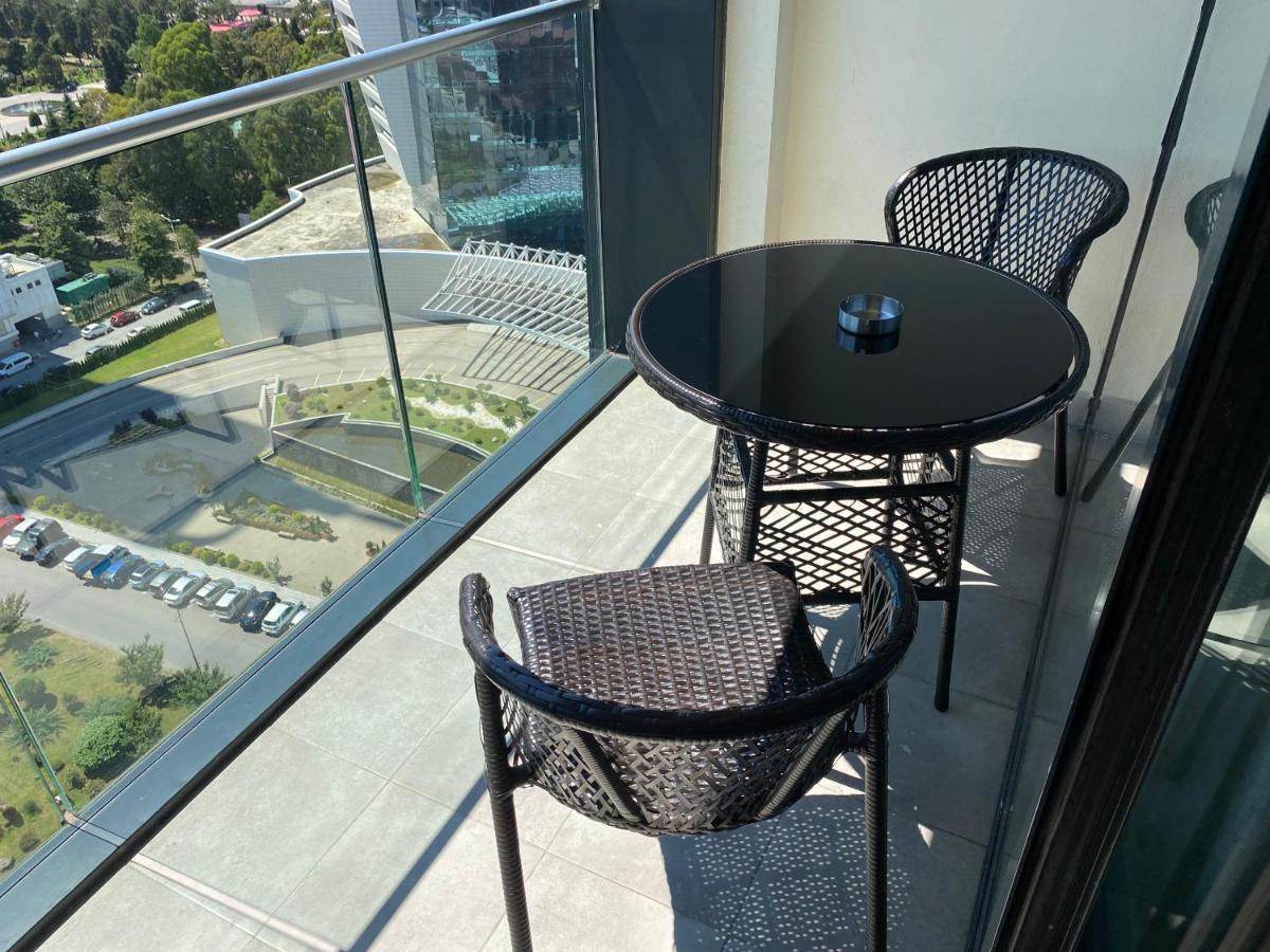 Apartment In Porta Batumi Tower Extérieur photo