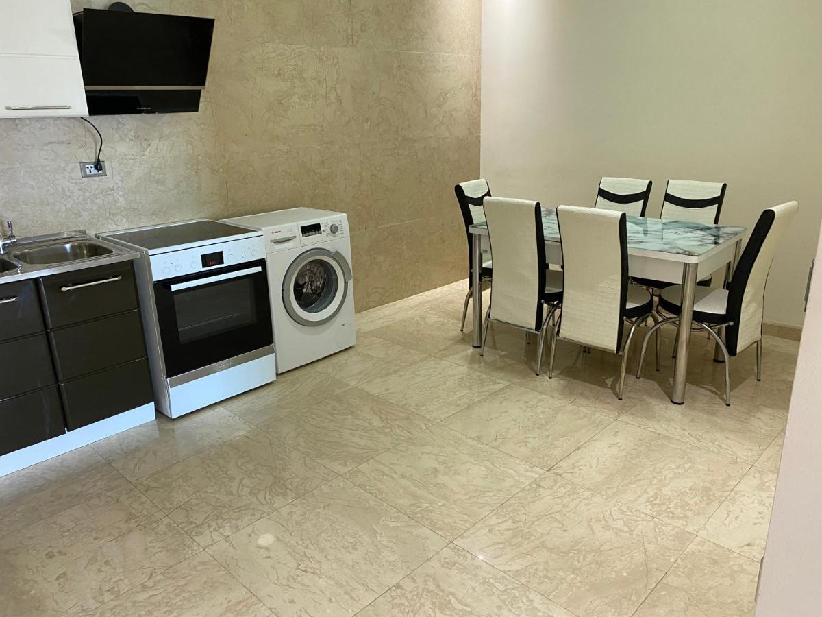 Apartment In Porta Batumi Tower Extérieur photo