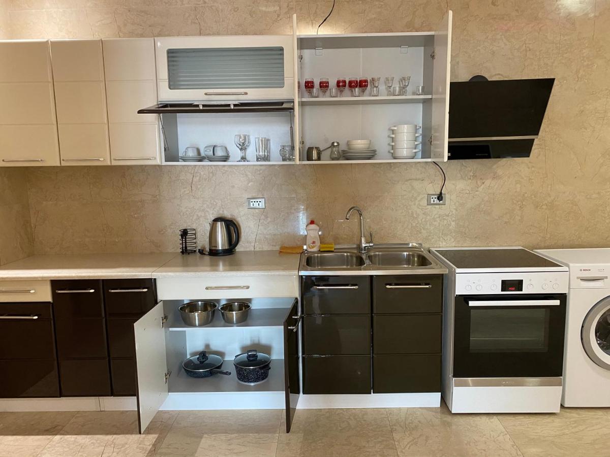 Apartment In Porta Batumi Tower Extérieur photo