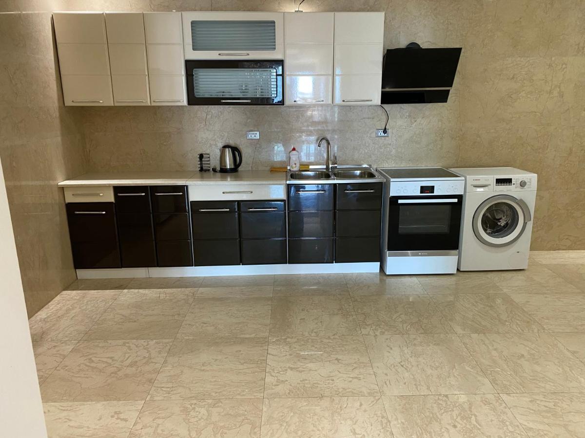 Apartment In Porta Batumi Tower Extérieur photo