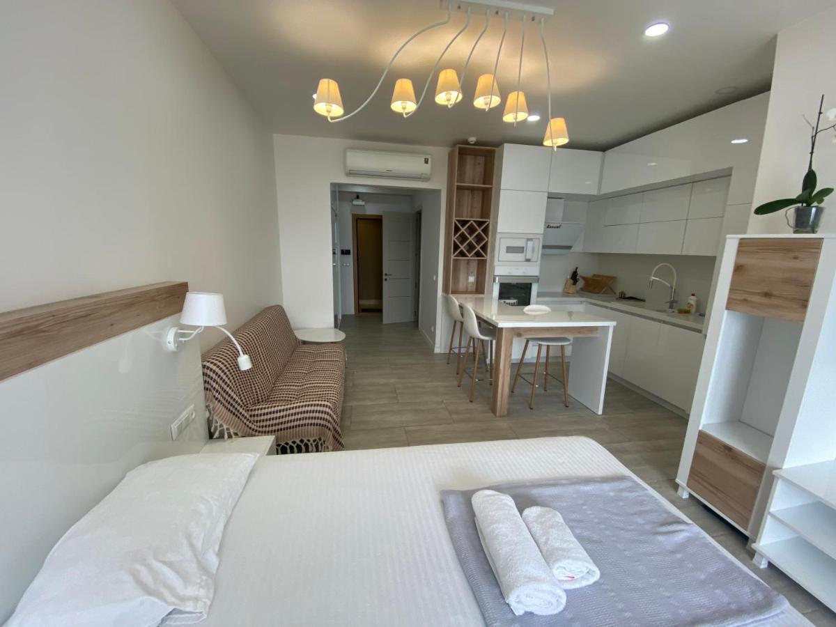 Apartment In Porta Batumi Tower Extérieur photo