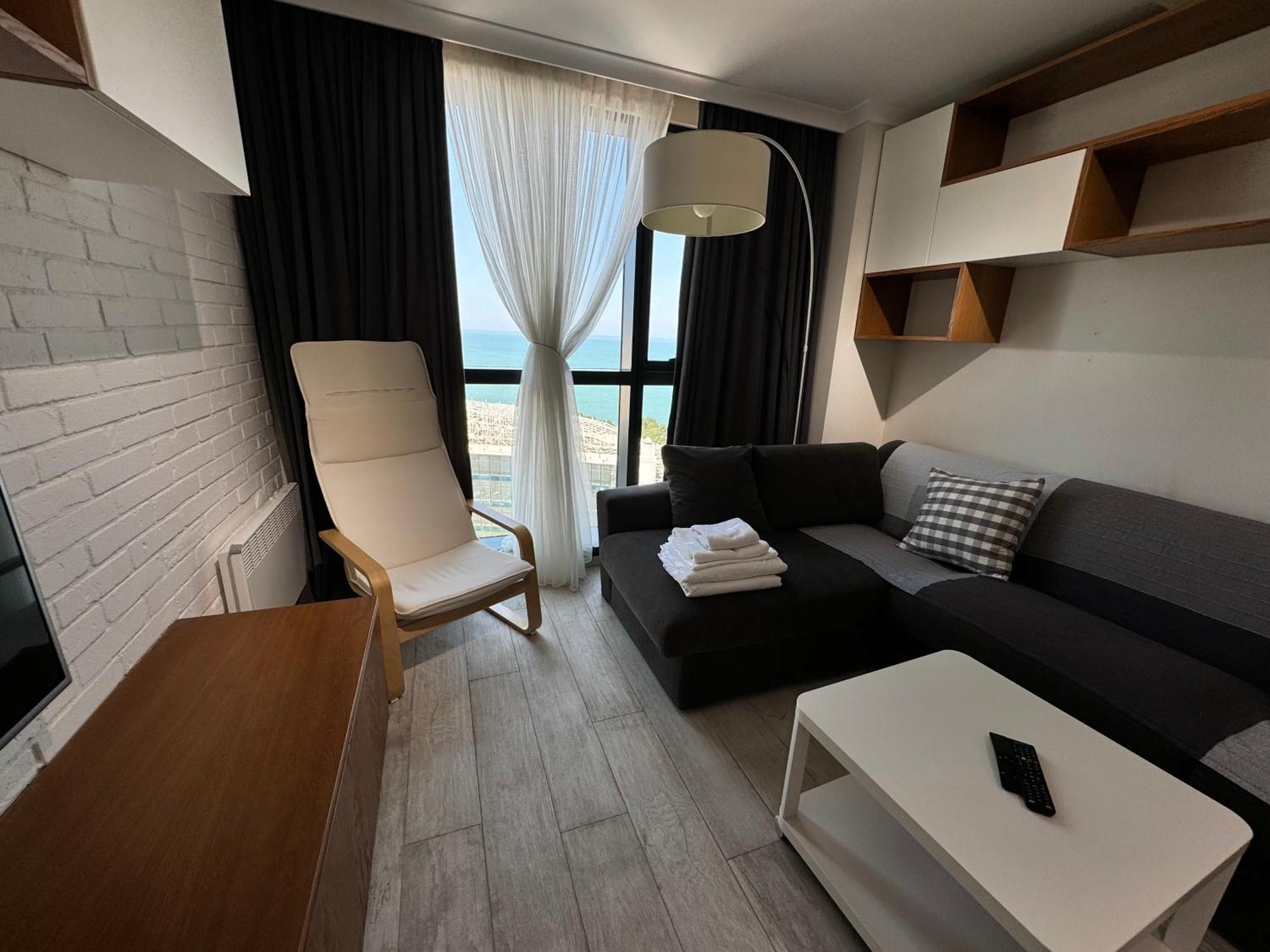 Apartment In Porta Batumi Tower Extérieur photo